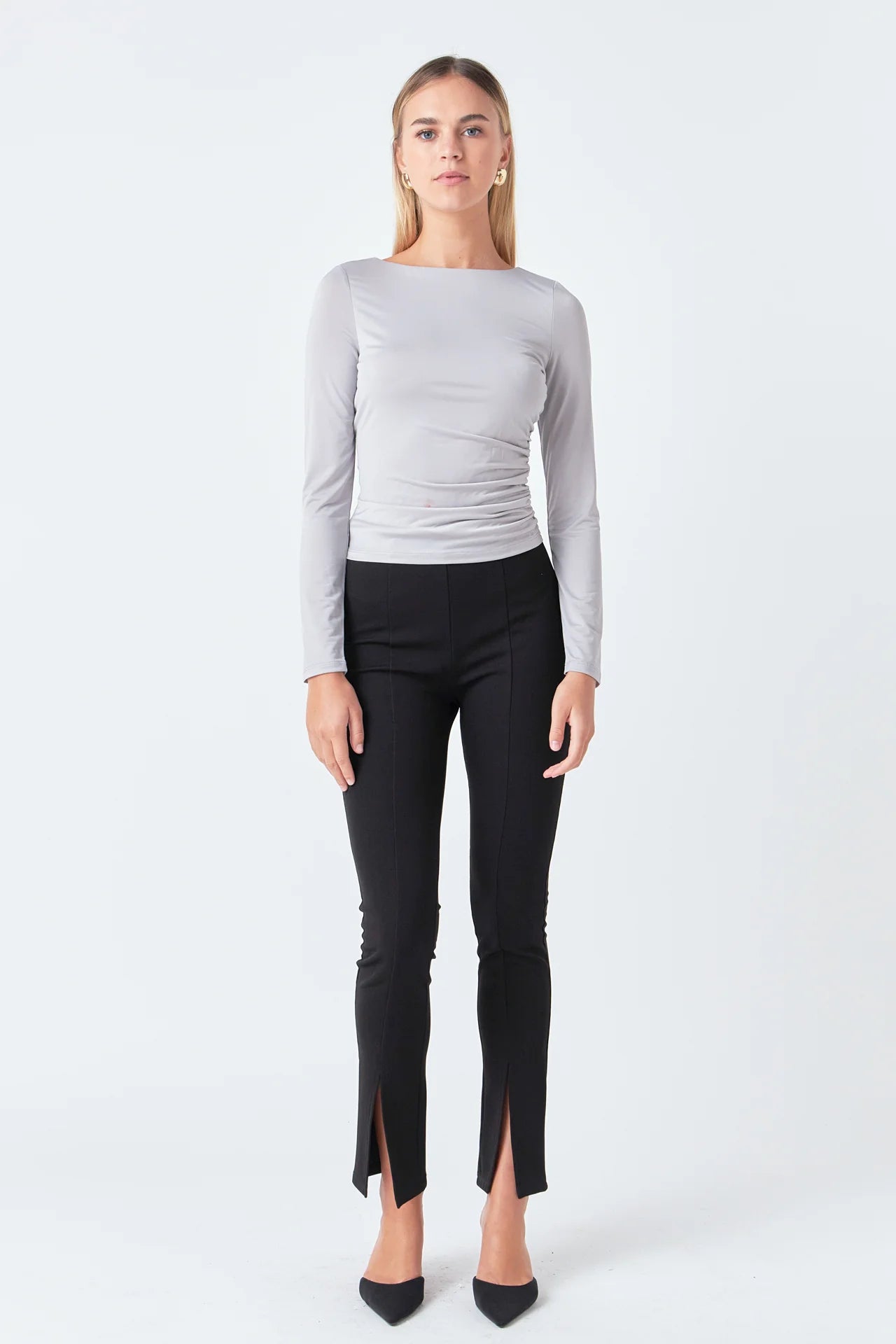 This Draped Ruched Top is the perfect choice for showcasing your style. It features shirring around the shoulder and side, giving it an elegantly draped design. The stretchy fabric and long sleeves make it a comfortable and stylish option for completing any outfit.
You'll love the timeless modern look of our Draped Ruched Top - made with a blend of 95% Polyester and 5% Spandex, and easy to care for with hand washing, no bleaching, and low ironing.